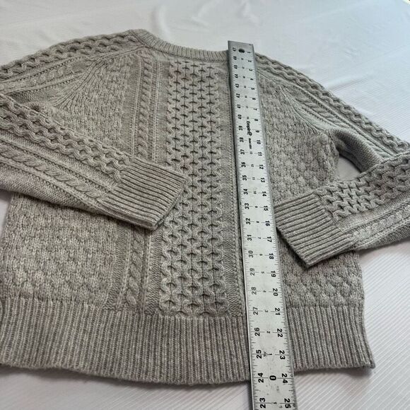 J. Crew Grey Pom Pom Cable Knit Sweater Pullover Fisherman Size Small - Picture 9 of 9